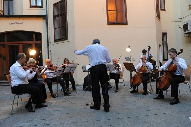 Collegium Musicum oslavilo koncertem na nádvoří