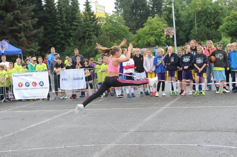 Streetball a dětský den byl již po patnácté