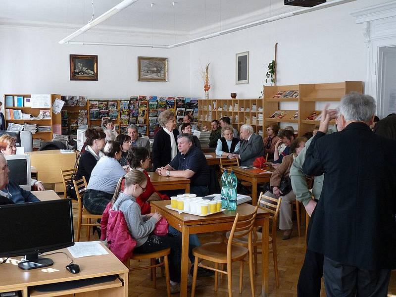 Z besedy o kolínském rodákovi Jiřím Sehnalovi