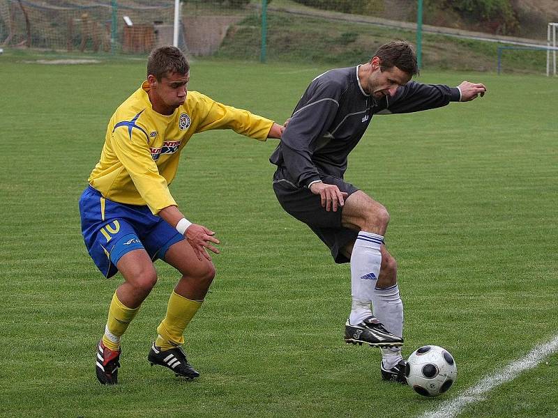 Z utkání 11. kola krajského přeboru Polepy - Benátky nad Jizerou (3:0).