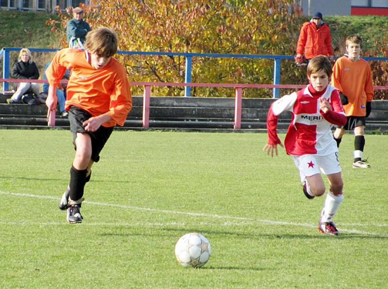 Z utkání mladších žáků Slavia Praha B - FK Kolín (6:1).