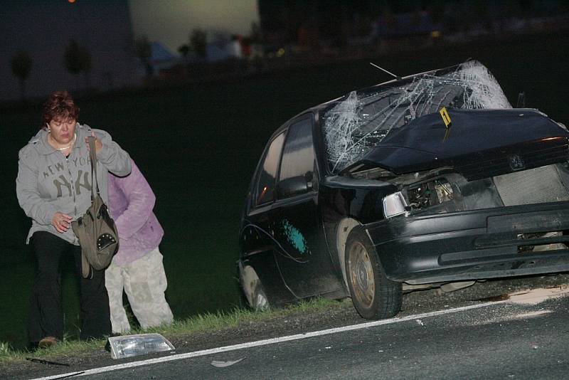 Nehoda peugeotu v Havlíčkově ulici v Kolíně