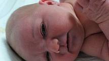 Nela Gurgoľová se narodila 14. prosince 2021 v kolínské porodnici, vážila 4525 g a měřila 52 cm. V Červených Pečkách se z ní těší sestřička Alice (16 měsíců) a rodiče Eva a Lubomír.