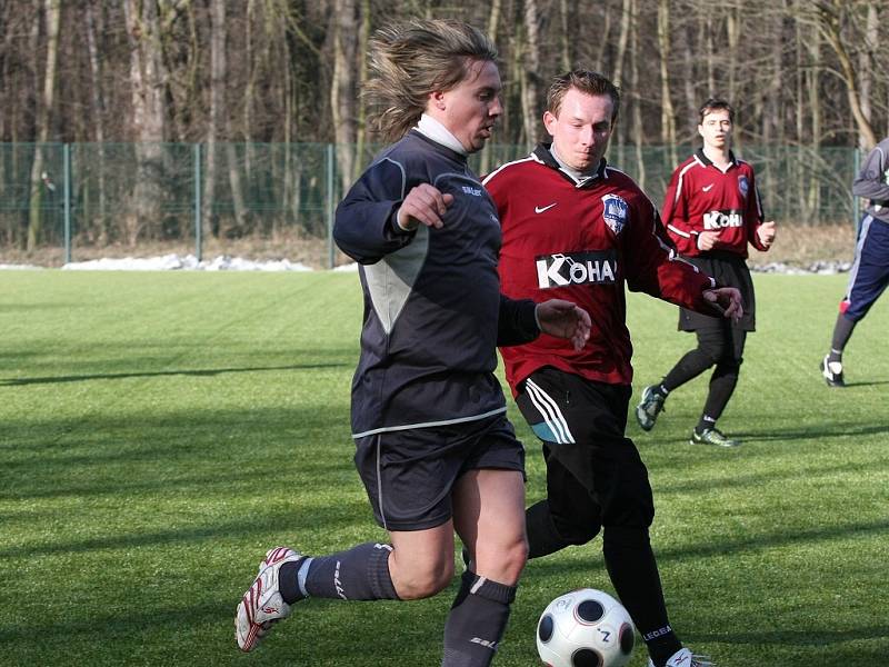 Z utkání kolínského zimního fotbalového turnaje Kutná Hora - Polepy (2:0).