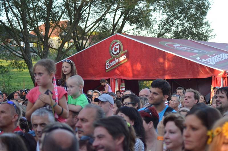 Plaňanské posvícení roste. Ozdobila ho Lucie Bílá, Václav Neckář nebo Lenka Filipová. 