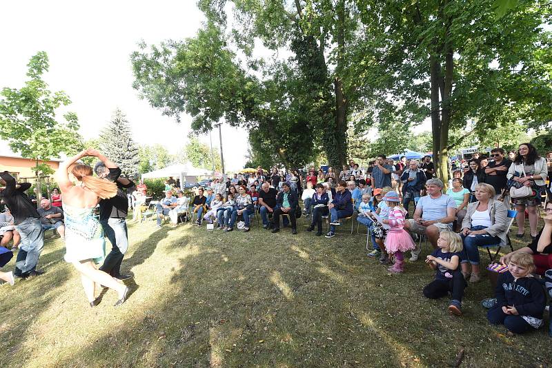 Třetí letošní Otevřená ulice se roztančila na zálabské straně lávky