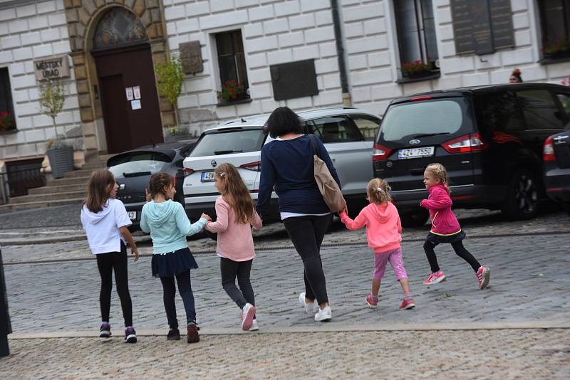 Z posvícenského programu na Karlově náměstí v Kolíně v rámci v rámci Kolínského kulturního léta.