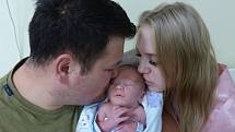 Karel Helfer se narodil 24. listopadu 2022 v kolínské porodnici, vážil 2505 g a měřil 49 cm. V Bečvárech bude vyrůstat s maminkou Natálií a tatínkem Karlem.
