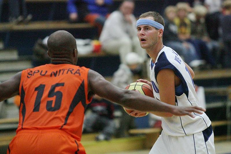 Basketbalisté Kolína poslední přípravné domácí utkání na novou sezonu v Mattoni NBL zvládli. Zdolali slovenskou Nitru jasně 100:58.