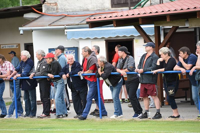 Z utkání Polepy - Sokoleč (2:0).