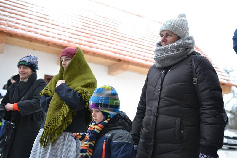 Tříkrálová koleda v kouřimském skanzenu.