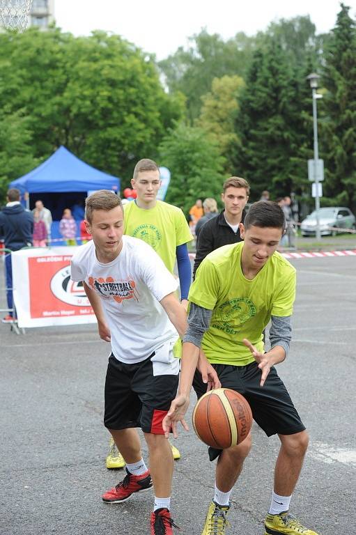 Streetball a dětský den byl již po patnácté