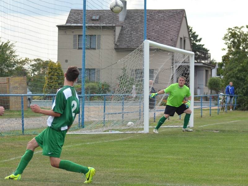 Z utkání Konárovice - Zásmuky (3:1).