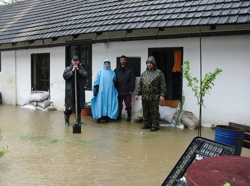 Drahobudičtí hasiči pomáhají i soutěží