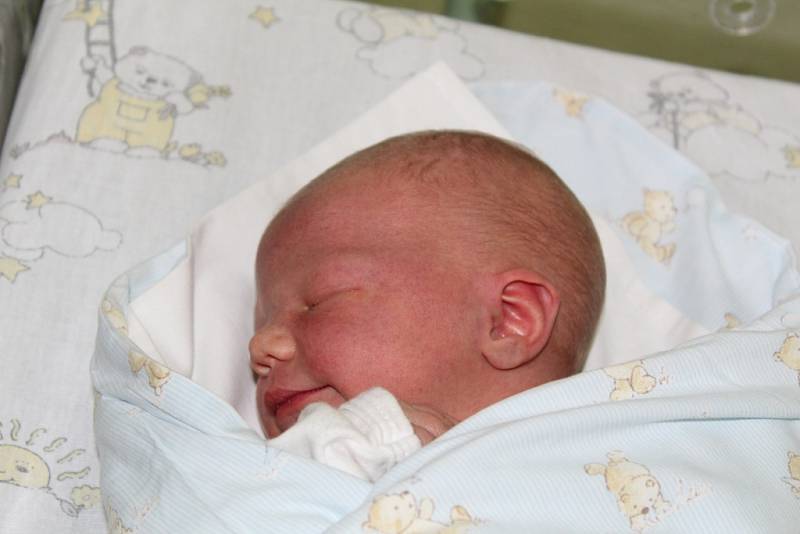 Dvouletá Andělka má brášku. Antonín Jirák se narodil 13. září 2017 s váhou 3330 gramů a výškou 48 centimetrů. Sourozenci vyrůstají s maminkou Martinou a tatínkem Petrem v Kolíně. 