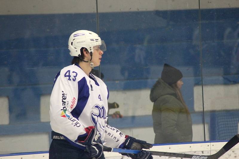 Z hokejového utkání play off Krajské ligy Kolín B - Kralupy n. V. (2:4).