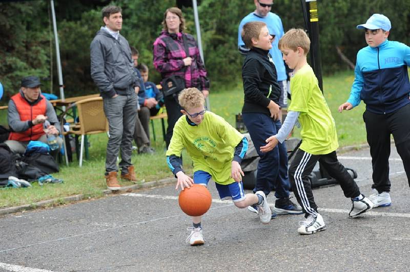 Streetball a dětský den byl již po patnácté