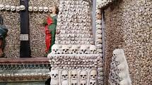 Bartolomějské návrší je dominantou Kolína. V chrámu můžete spatřit spoustu zajímavostí, včetně kostnice.
