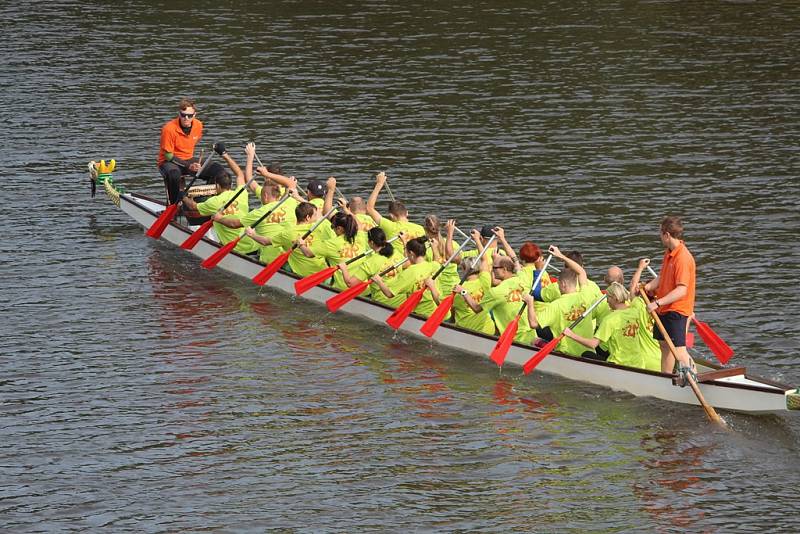 Dračí lodě zavítaly do Kolína již po jedenácté