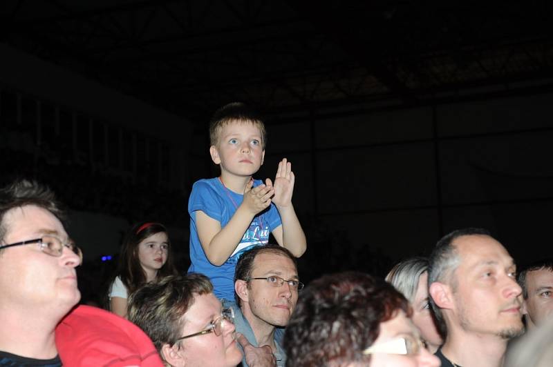 Z koncertu Michala Davida na zimním stadionu v Kolíně