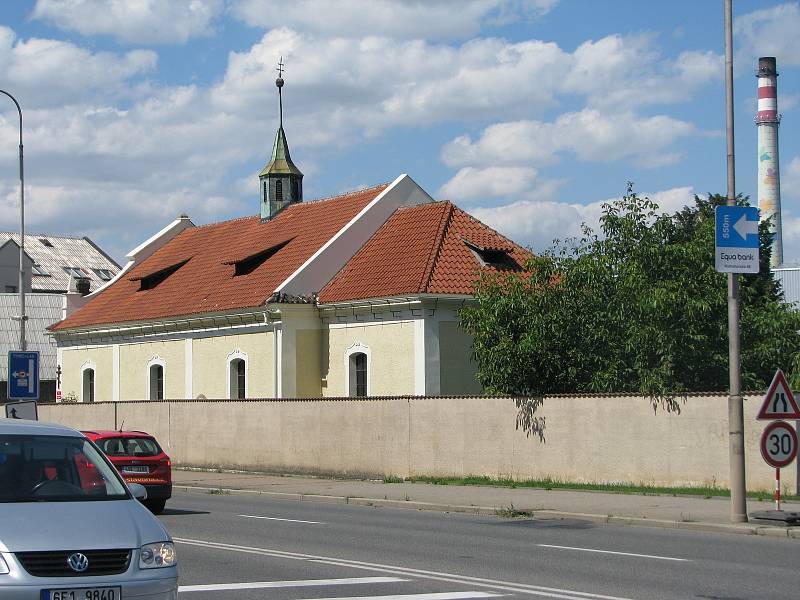 Ulice U Křižovatky v Kolíně.