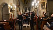 Česká mše vánoční Jakuba Jana Ryby v podání Kolínské filharmonie v chrámu svatého Bartoloměje v Kolíně.