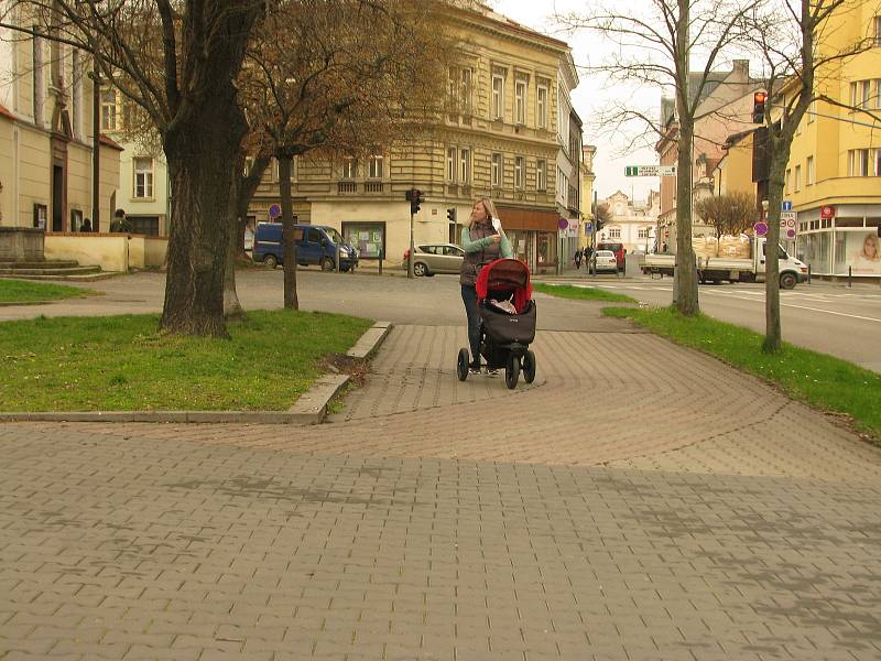 Všední den v ulicích Kolína.