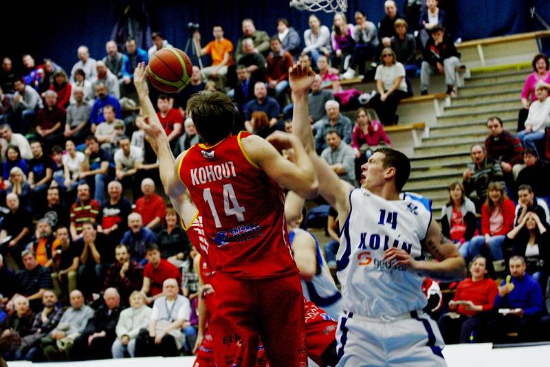 Basketbalisté Kolína po dobrém kolektivním výkonu porazili Pardubice 70:64