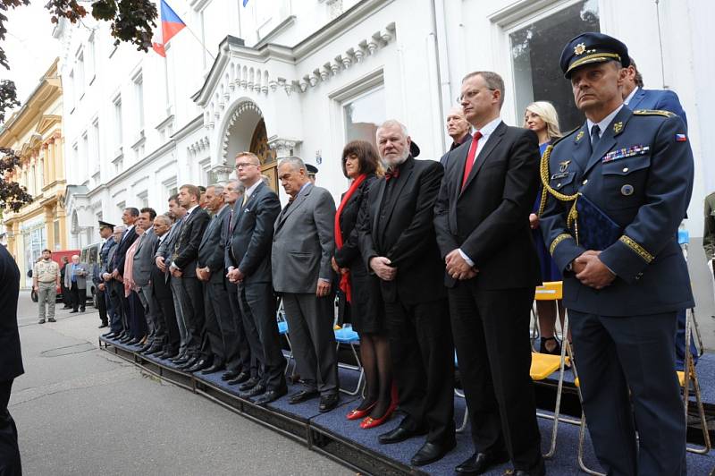 Pietní akt v Lošanech pozdravil telefonem z Ameriky Josef Mašín