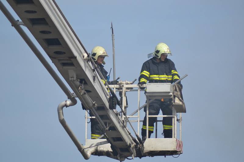 Požár vepřína v Dolních Chvatlinách