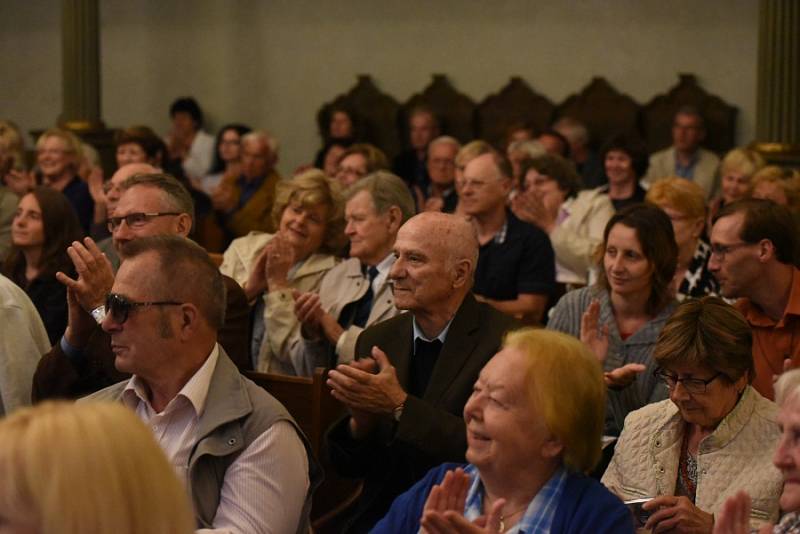 Koncert smyčcového kvarteta se konal v synagoze.