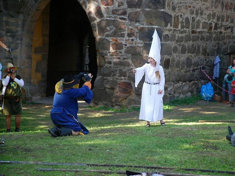 Historické slavnosti Mračení na tvrzi Tuchoraz 