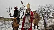 Na první adventní neděli byl v kouřimském skanzenu připraven jeden z národopisných pořadů s názvem Svatomikulášská obchůzka.