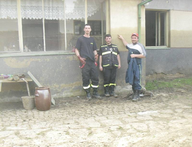 Drahobudičtí hasiči pomáhají i soutěží