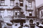 Davy lidí se 28. října 1918 sešly na Karlově náměstí v Kolíně. Tam proběhlo vyhlášení samostatnosti Československé republiky přímo z radnice.
