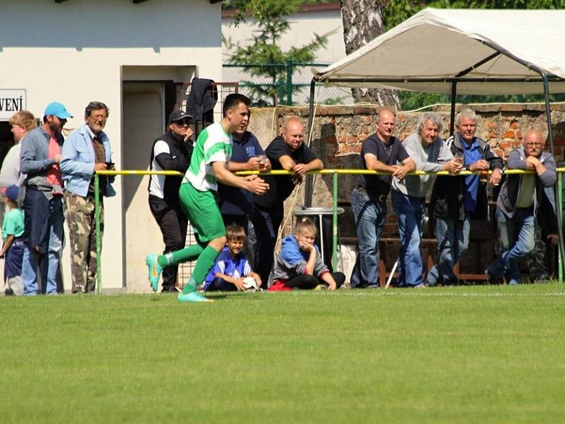 Z utkání Bečváry - Nučice (3:1).