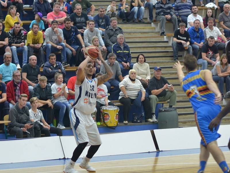 Z utkání BC Kolín - Jindřichův Hradec (92:85).