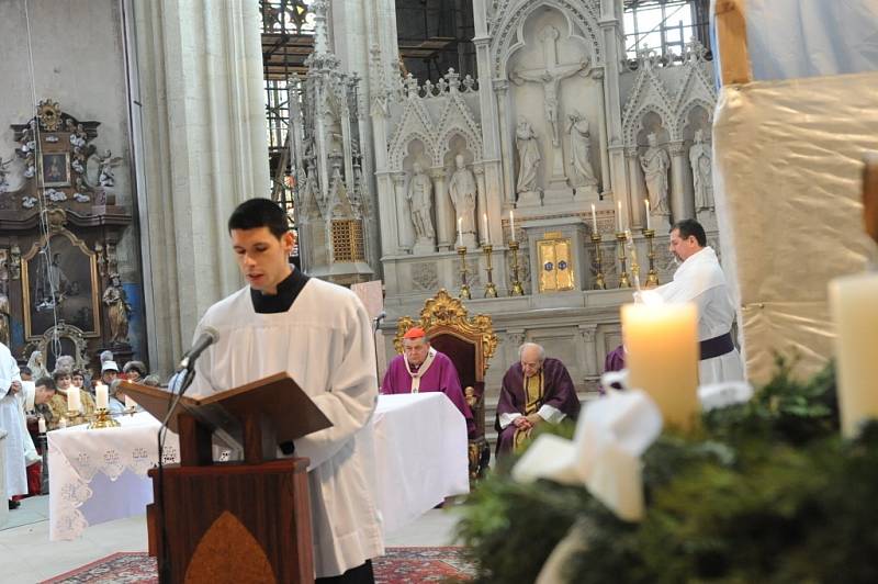 Po šesti letech rekonstrukce se první adventní neděli opět otevřely dveře kolínského chrámu svatého Bartoloměje.  