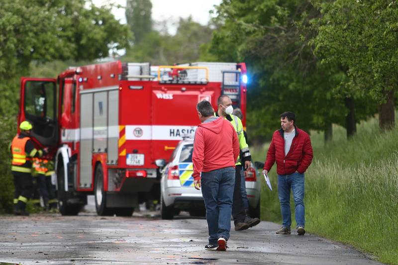 Smrtelná nehoda u Bylan na Kolínsku v sobotu 29. května 2021.