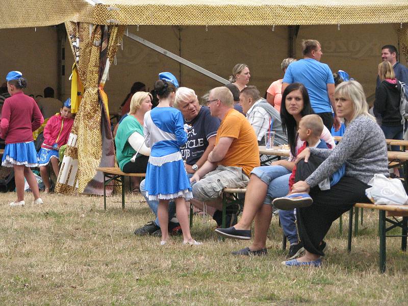 Rodinný festival Kouřimská skála zahájil pohádkový program