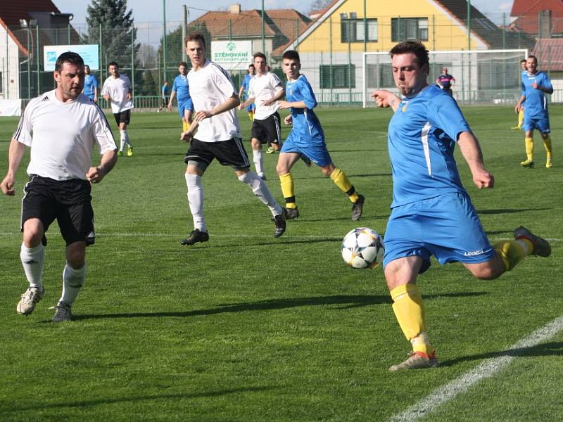 Z utkání okresního přeboru Velim B - Libodřice (3:1).