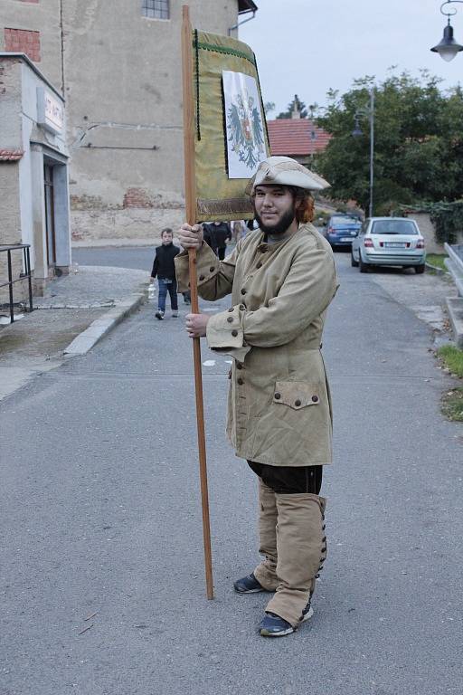 Lidé se při večerní procházce v Kouřimi dozvěděli mnoho o historii.