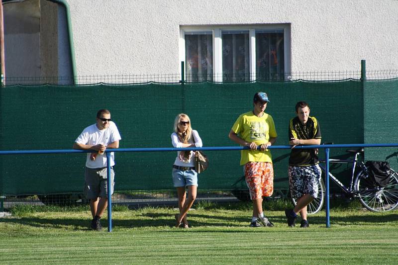 Z utkání Polepy - Admira Praha (4:0).