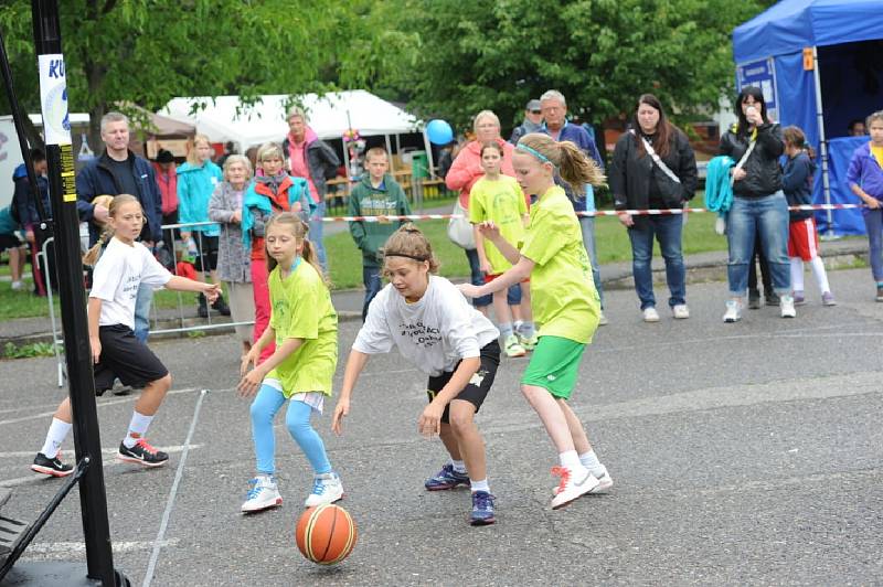 Streetball a dětský den byl již po patnácté