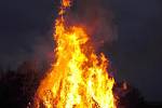 Tuchorazští hasiči uspořádali pálení také už tradičně