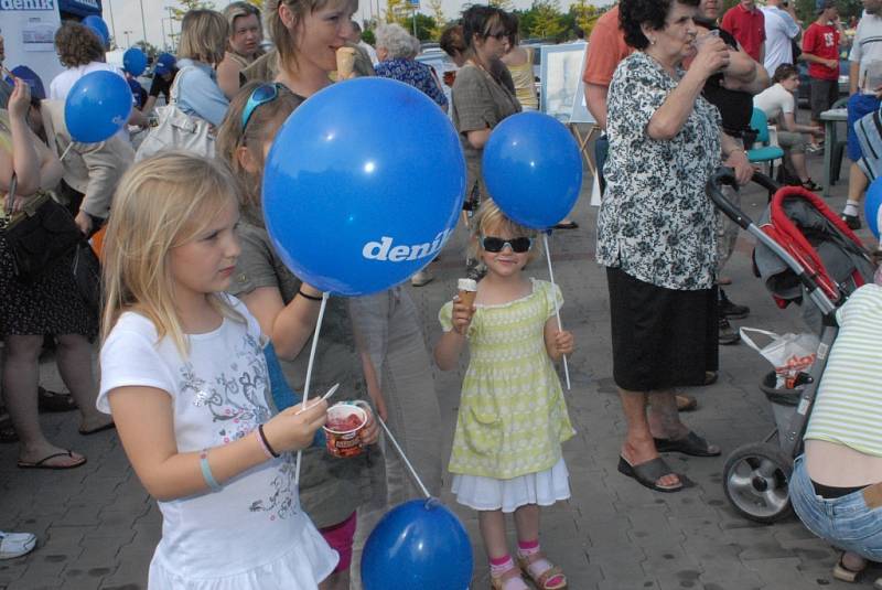 Den s Deníkem, čtvrtek 15. května 2008, TESCO Kolín