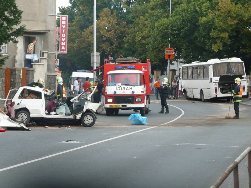 Smrtelná nehoda v Jaselské ulici v Kolíně