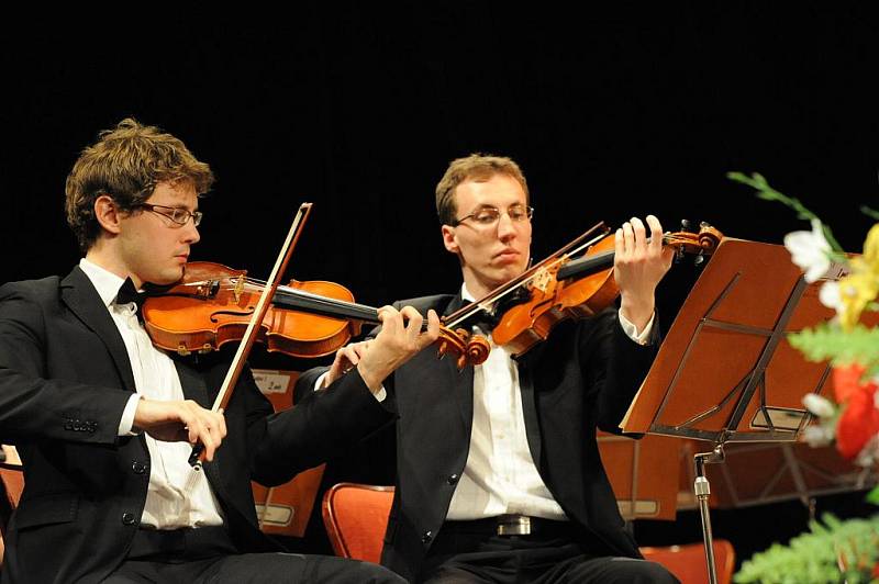 Jen jedničky a dvojky měl ve svém datu konání letošní Vánoční koncert Kolínské filharmonie.