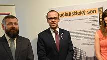 Výstava s názvem Socialistický sen, vize a realita v kolínském Regionálním muzeu.