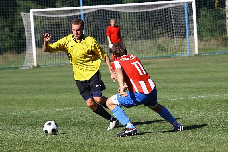 Z utkání FK Kolín B - Liblice (1:1).